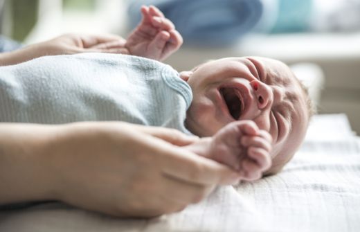 Yenidoğan Sarılığı Şekerli Su Kullanımı ve Faydaları Nelerdir?